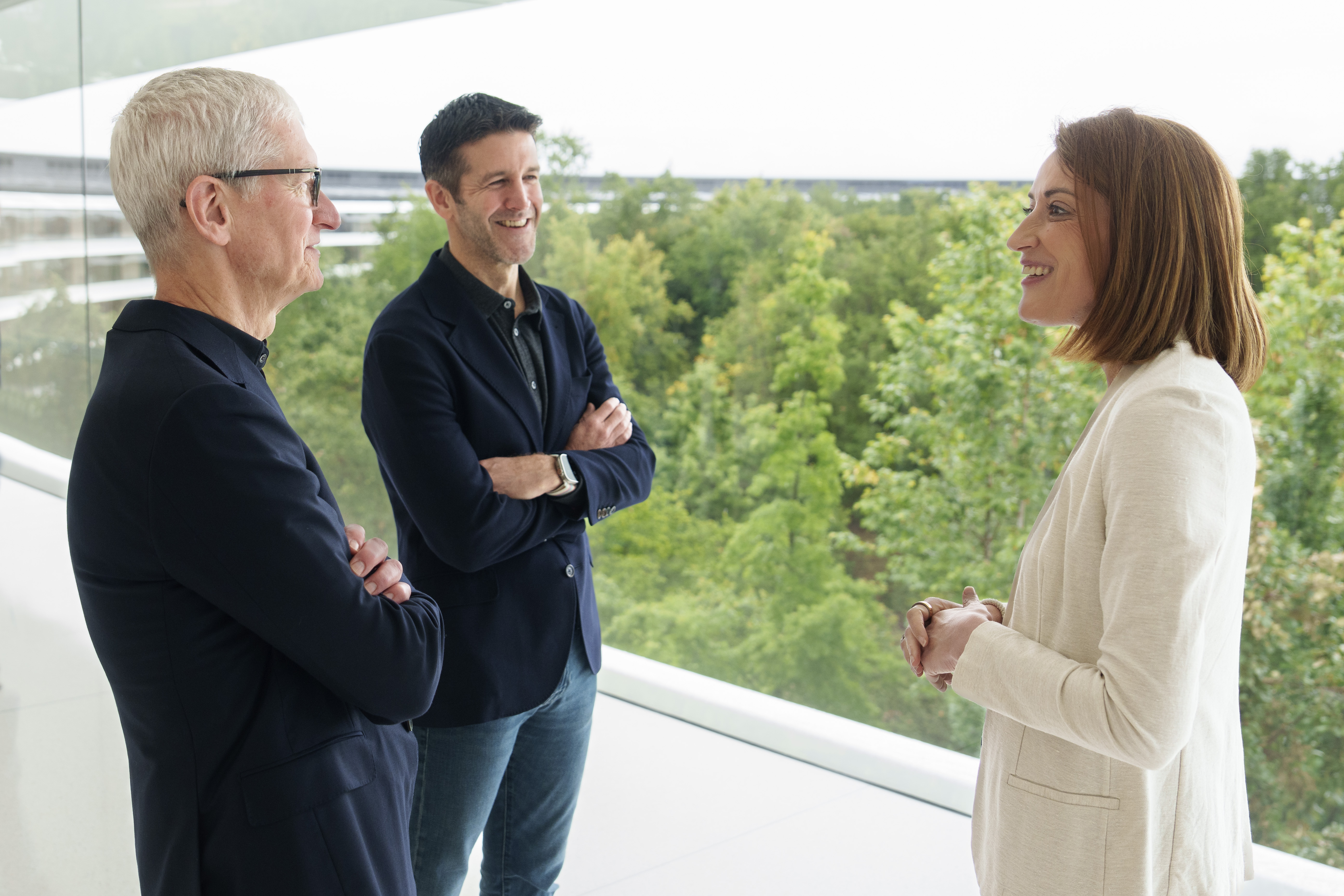 Tim Cook y John Ternus durante una reunión oficial en San Francisco en mayo de 2026