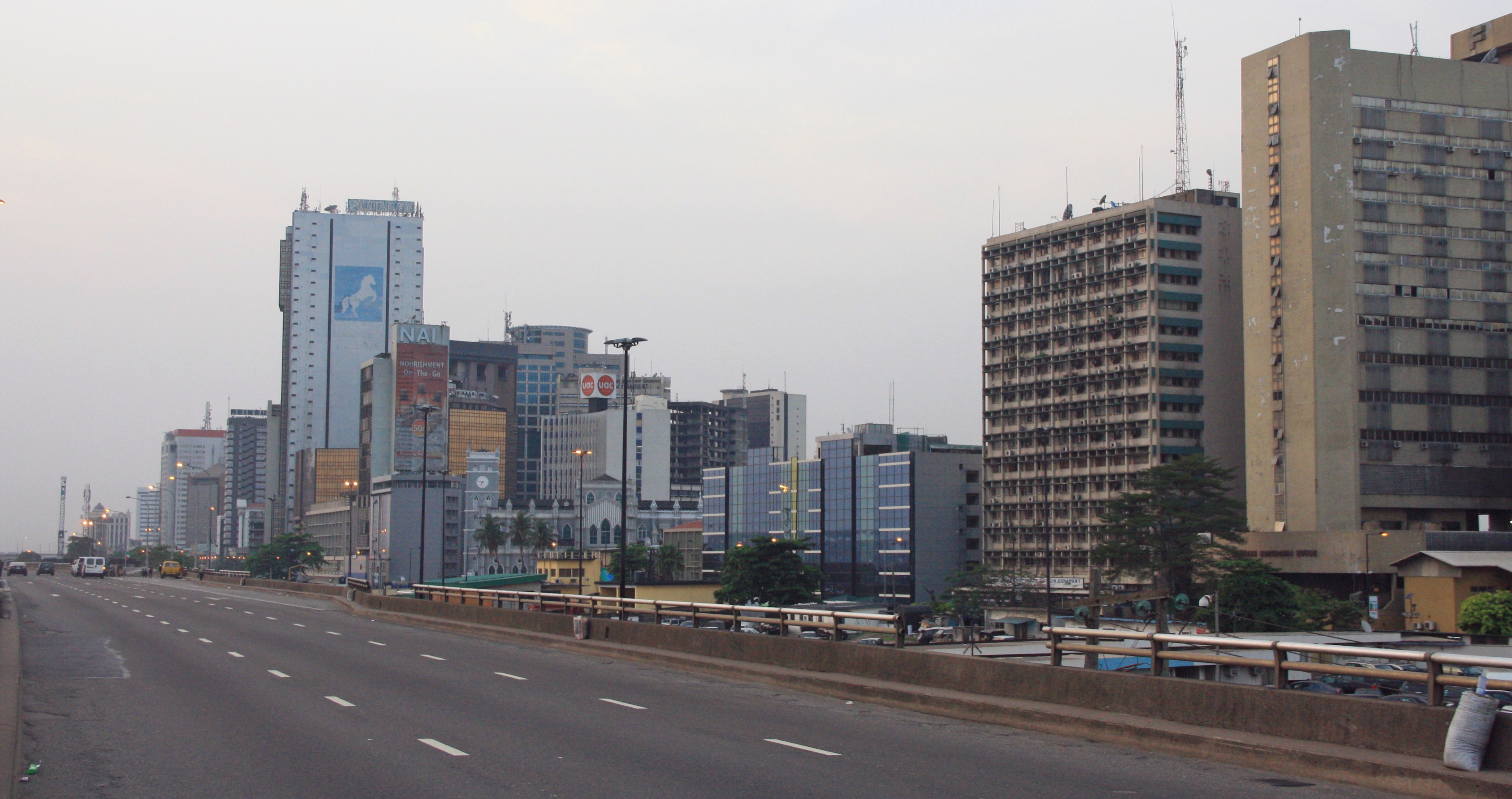 Skyline de Lagos, Nigeria, fotografía de febrero de 2015 · archivo